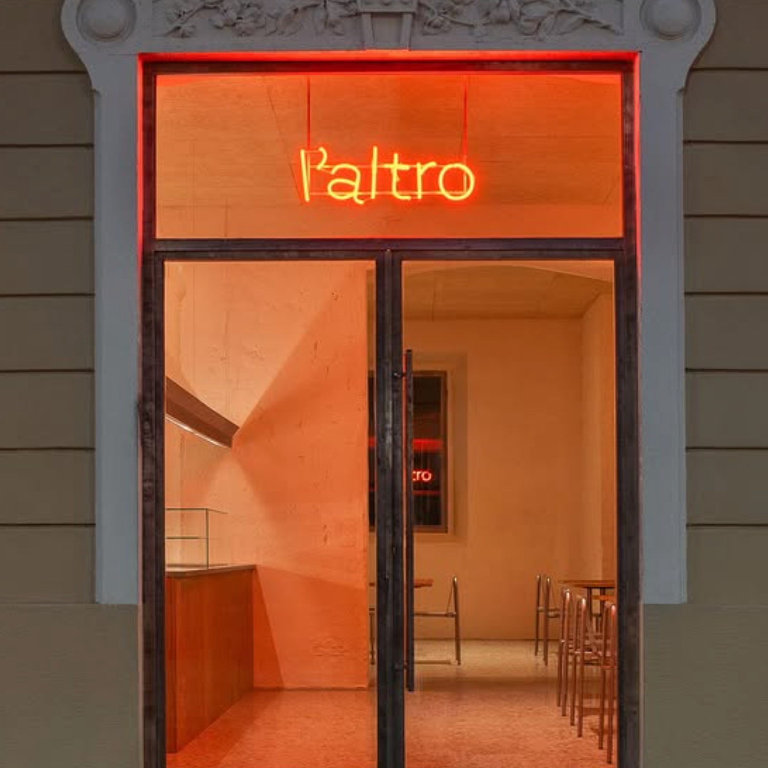 06 Ottobre - 8:30 - 15:30 - Book + LED Teraphy - L'Altro