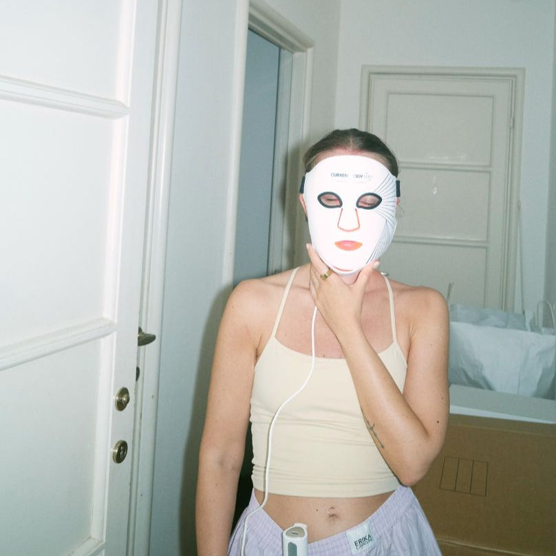 06 Ottobre - 8:30 - 15:30 - Book + LED Teraphy - L'Altro